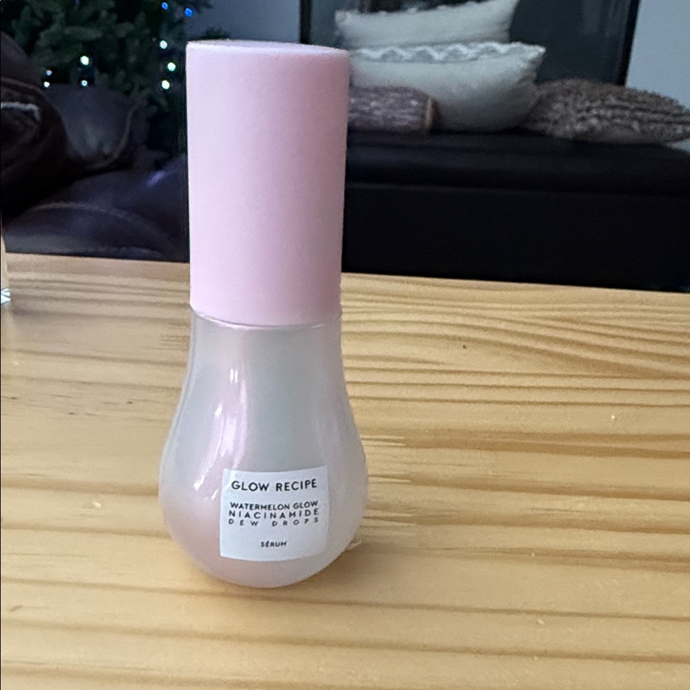 Glow Recipe Watermelon Glow Serum with Pink Cap
